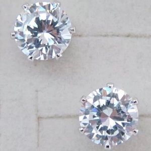 💗 Hypoallergenic Stainless Steel Crystal Earrings 6mm NEW